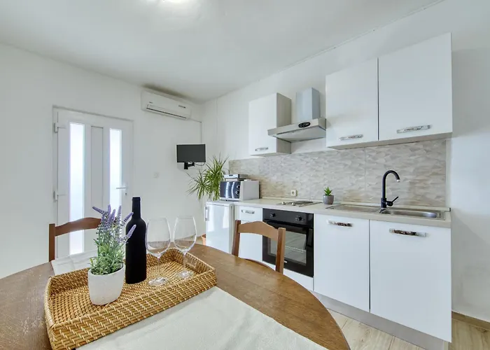 Gazic, No 3 Apartament *